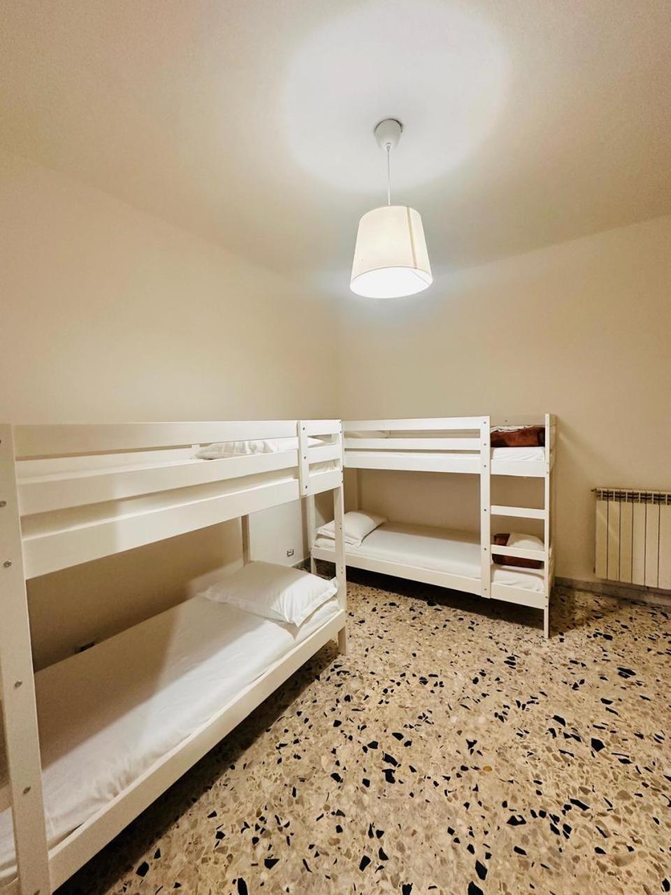 Auberge de jeunesse Baraka 24 à Rome Extérieur photo